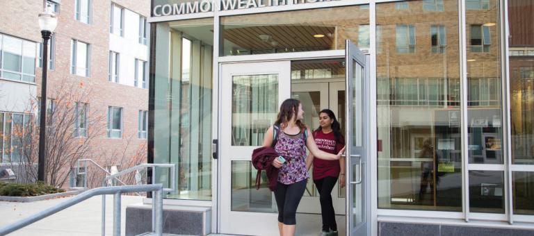 Students exiting Commonwealth Honors College